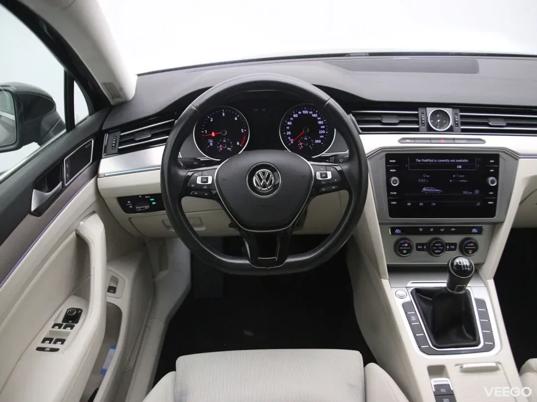 Volkswagen Passat 1.6 88kW