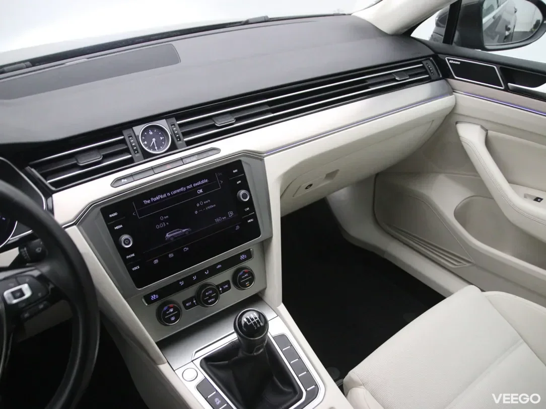 Volkswagen Passat 1.6 88kW