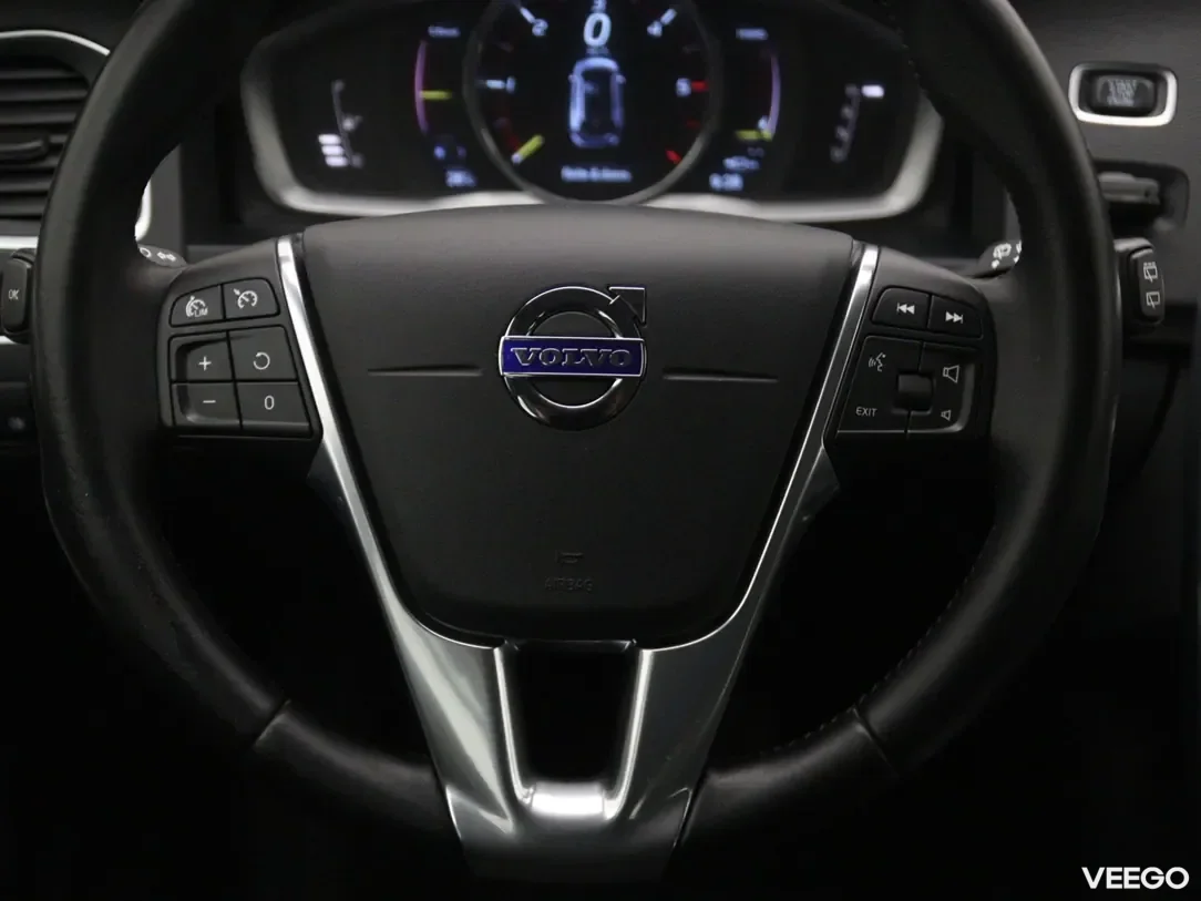 Volvo V60 2.4 212kW