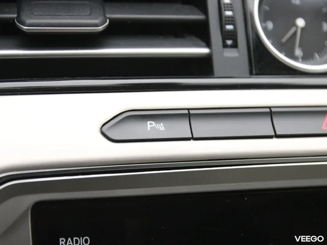Volkswagen Passat 1.6 88kW