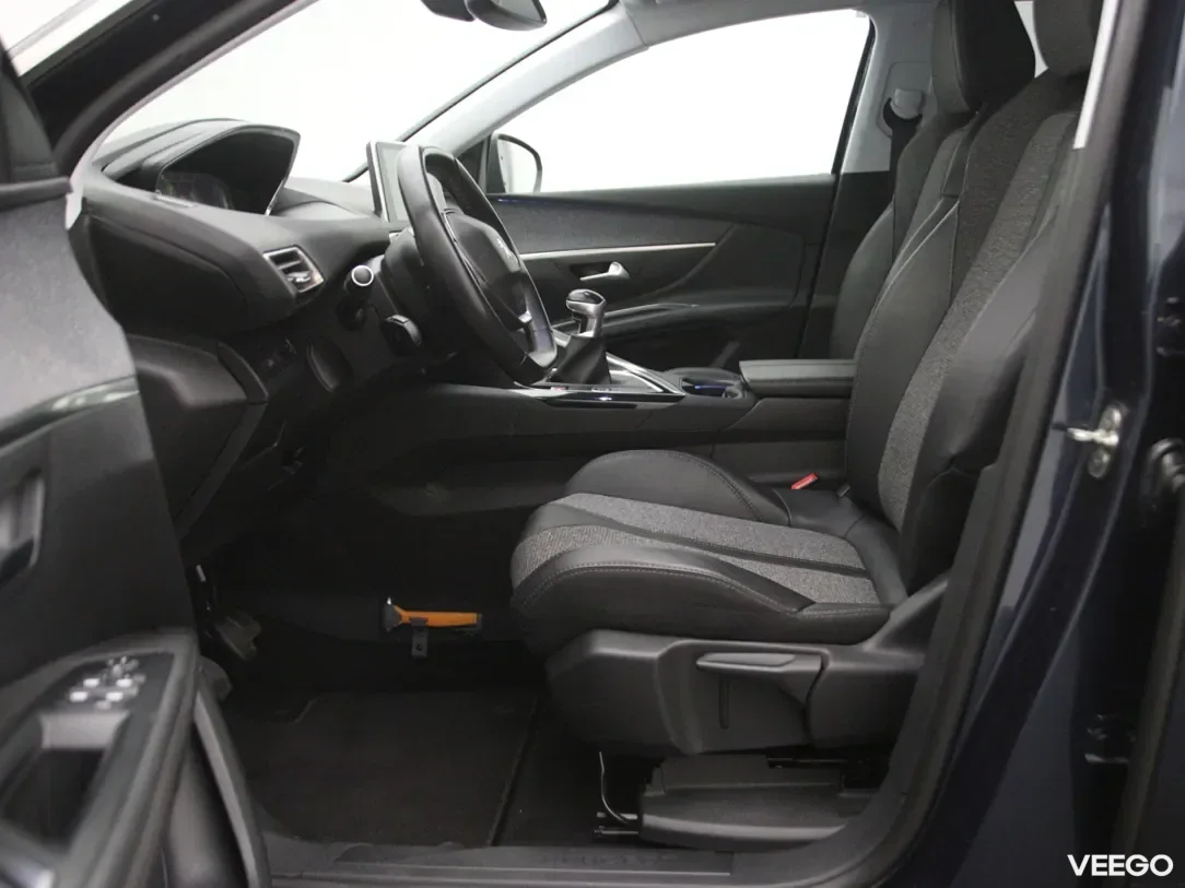 Peugeot 5008 1.2 96kW