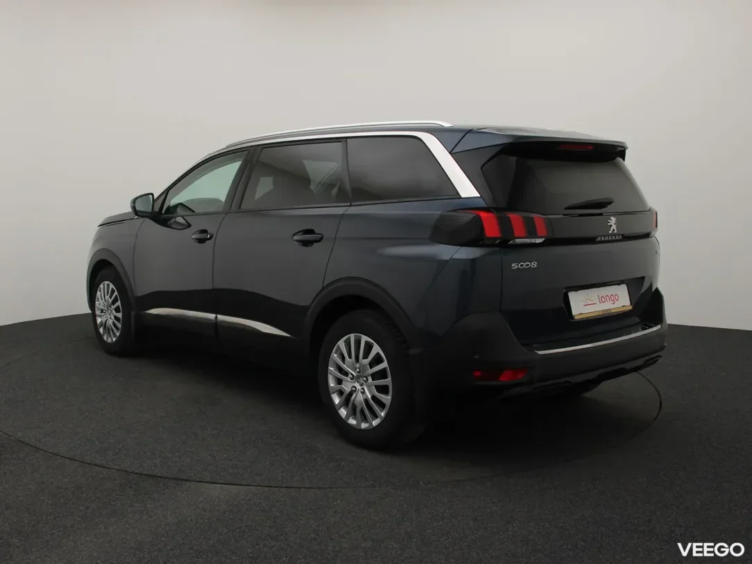 Peugeot 5008 1.2 96kW