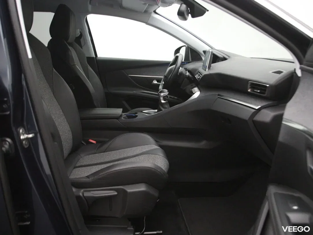 Peugeot 5008 1.2 96kW