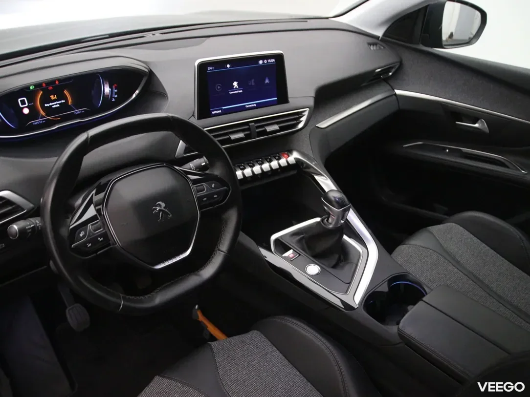 Peugeot 5008 1.2 96kW