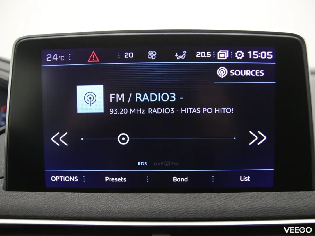 Peugeot 5008 1.2 96kW