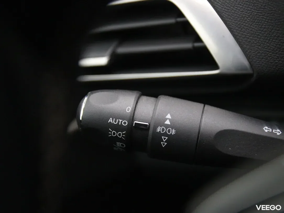 Peugeot 5008 1.2 96kW