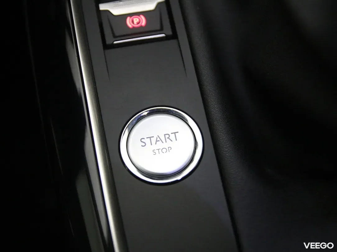 Peugeot 5008 1.2 96kW