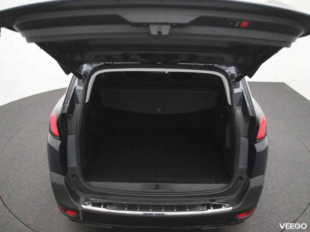 Peugeot 5008 1.2 96kW