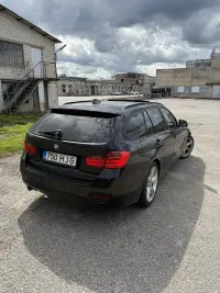 BMW 320 2.0 135kW thumbnail