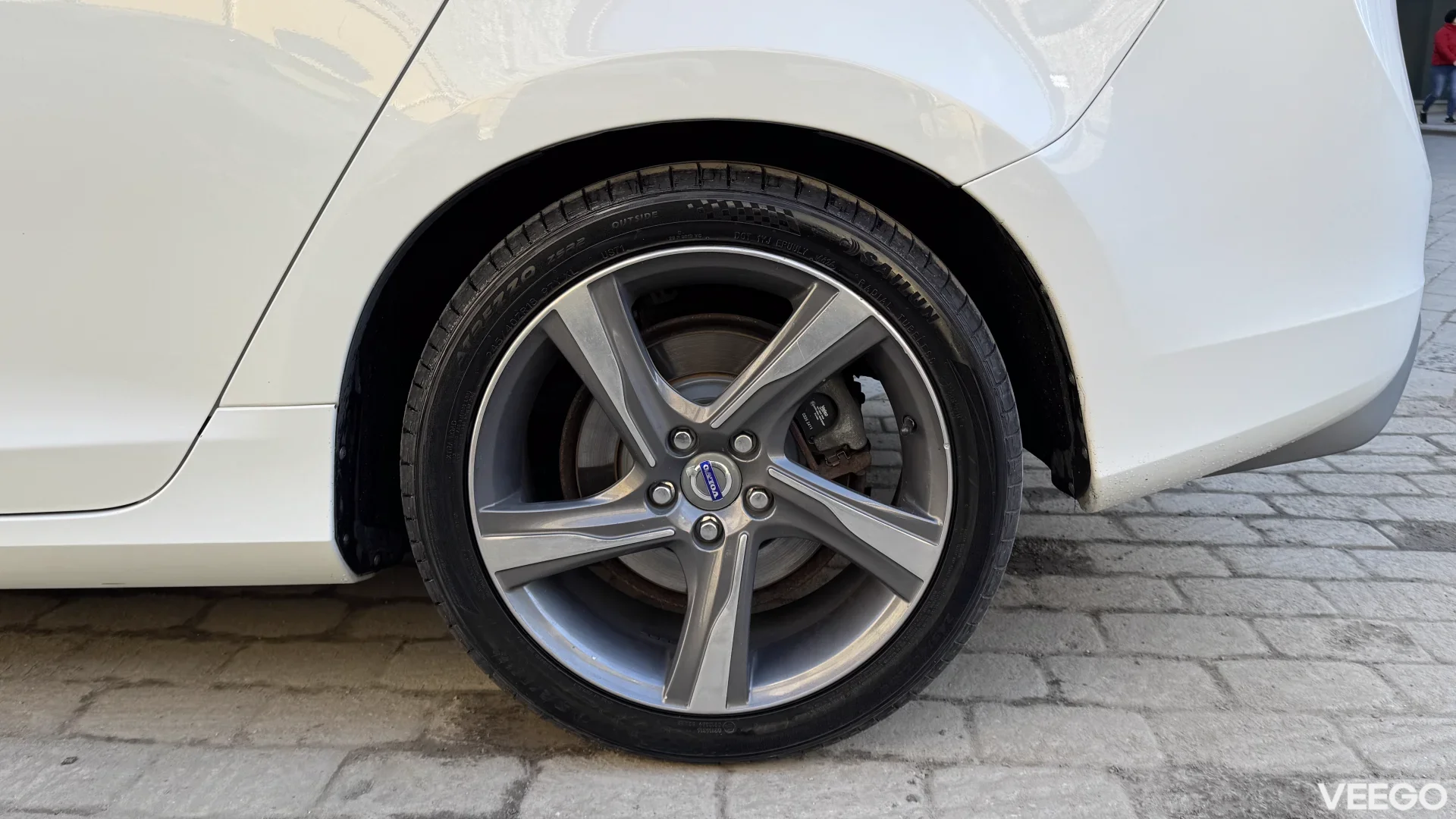 Volvo V60 R Design 2.0 120kW
