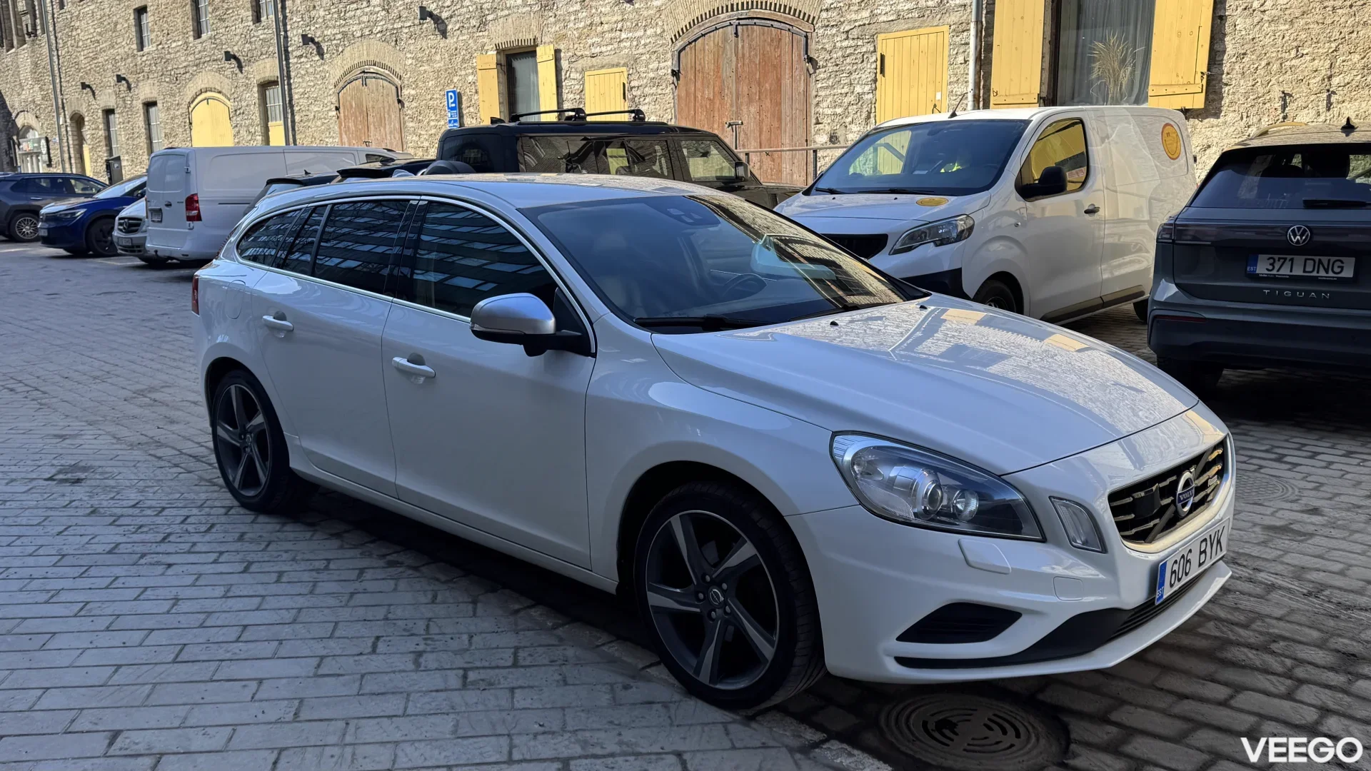 Volvo V60 R Design 2.0 120kW