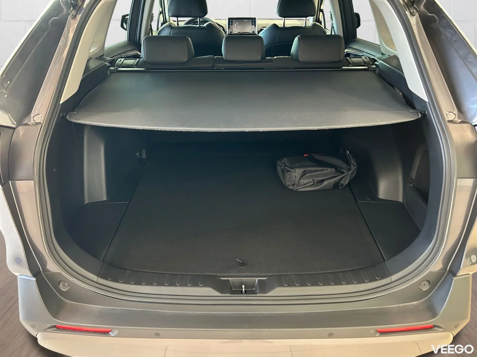 Toyota RAV4 Luxury Plus Hyrbid 2.5 131kW