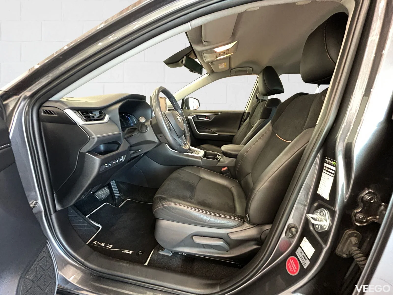 Toyota RAV4 Luxury Plus Hyrbid 2.5 131kW