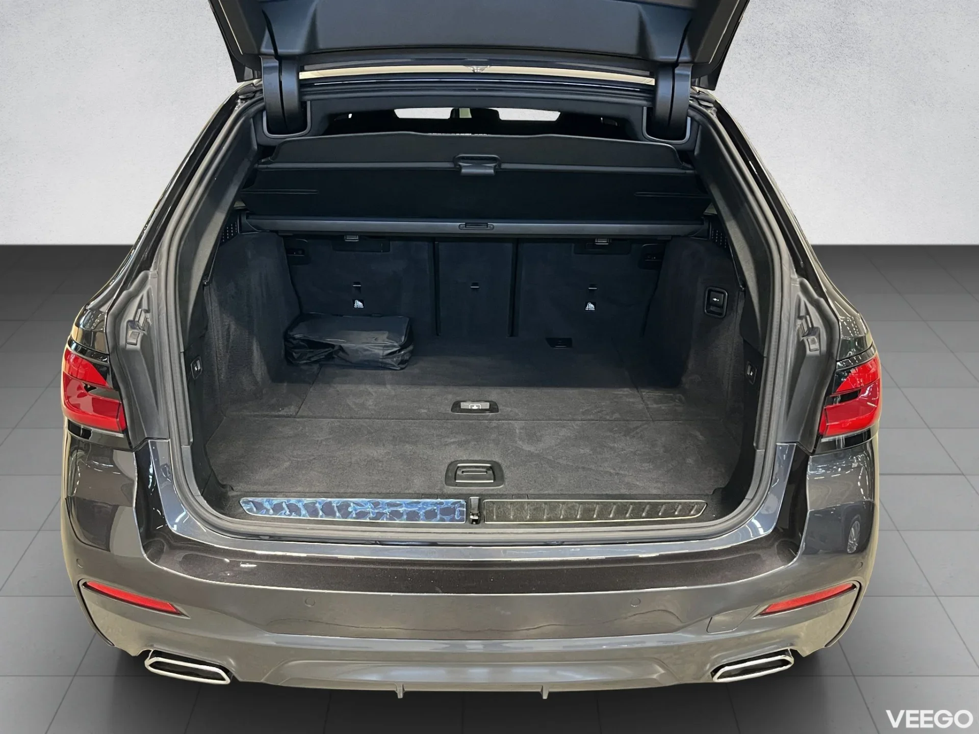 BMW 520 Touring M-Sportpakett LCi MHEV 140kW