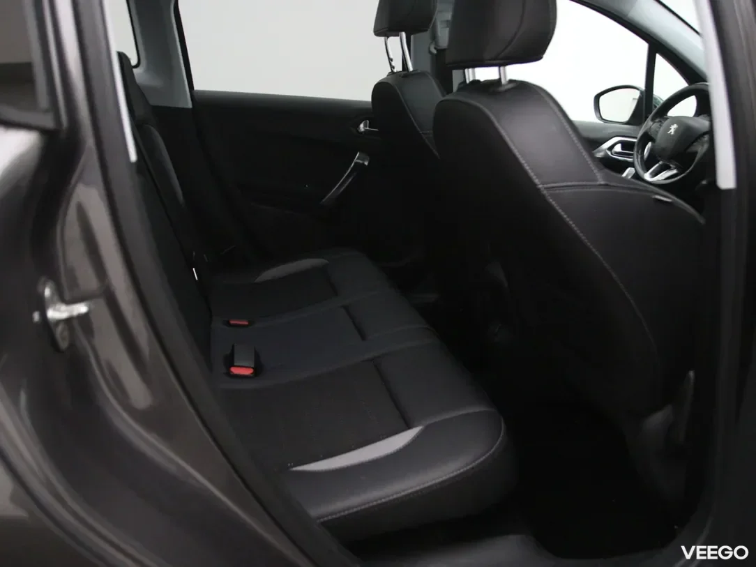 Peugeot 2008 1.2 81kW