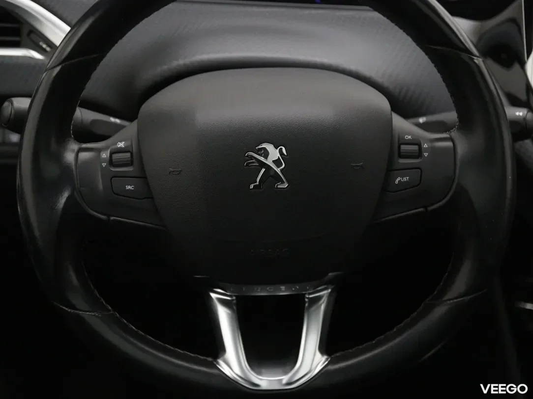 Peugeot 2008 1.2 81kW