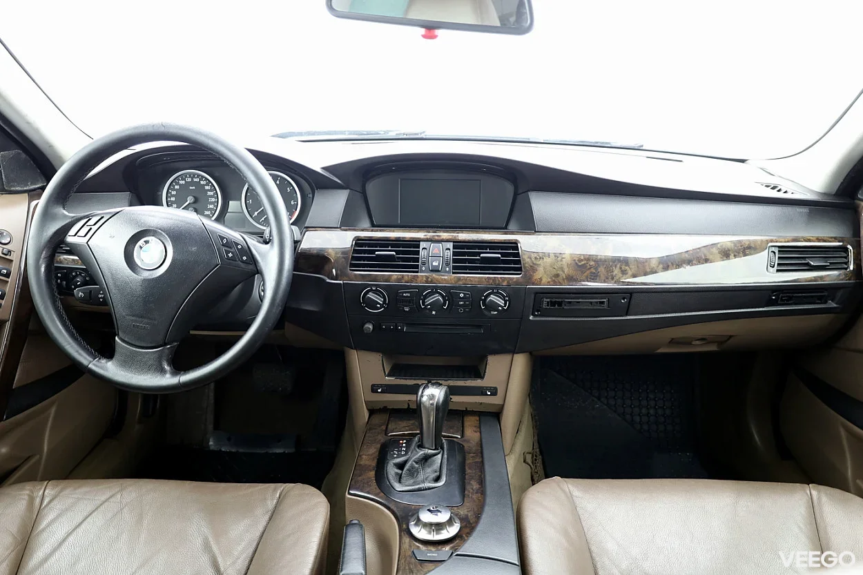 BMW 520 2.2 125kW
