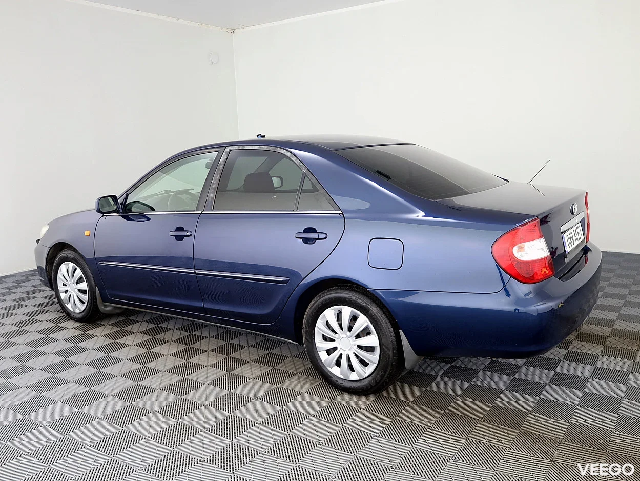 Toyota Camry 2.4 112kW