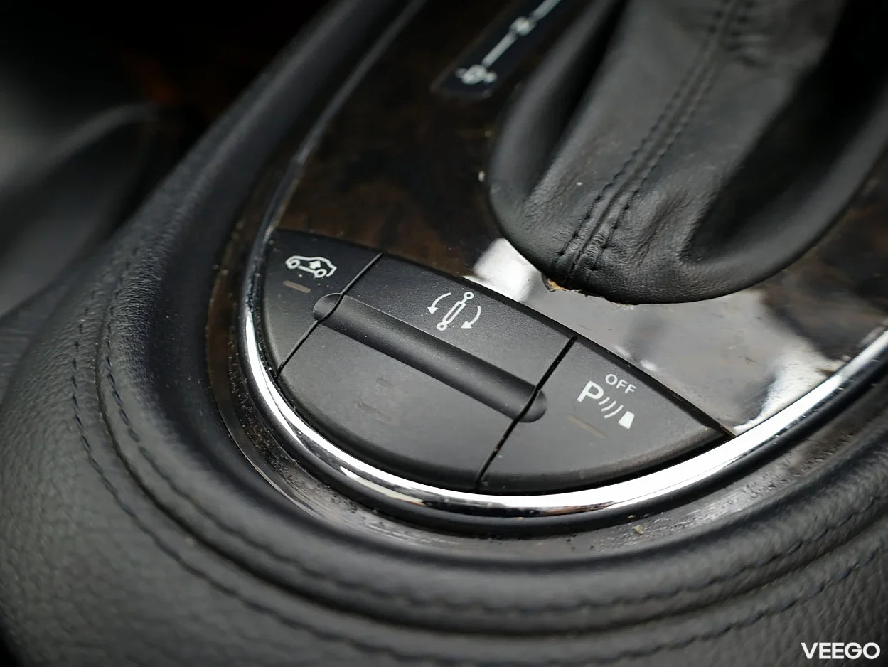 Mercedes-Benz CLS320 3.0 166kW