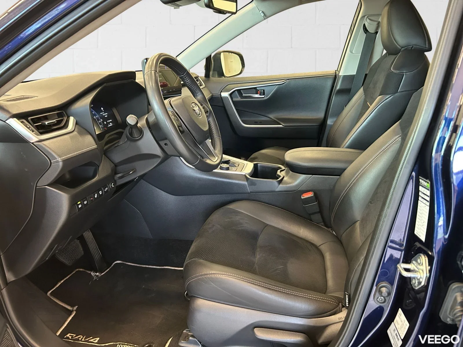Toyota RAV4 Luxury Plus Hybrid 2.5 131kW