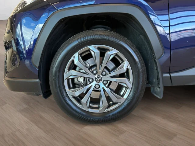 Image of Toyota RAV4 Luxury Plus Hybrid 2.5 131kW