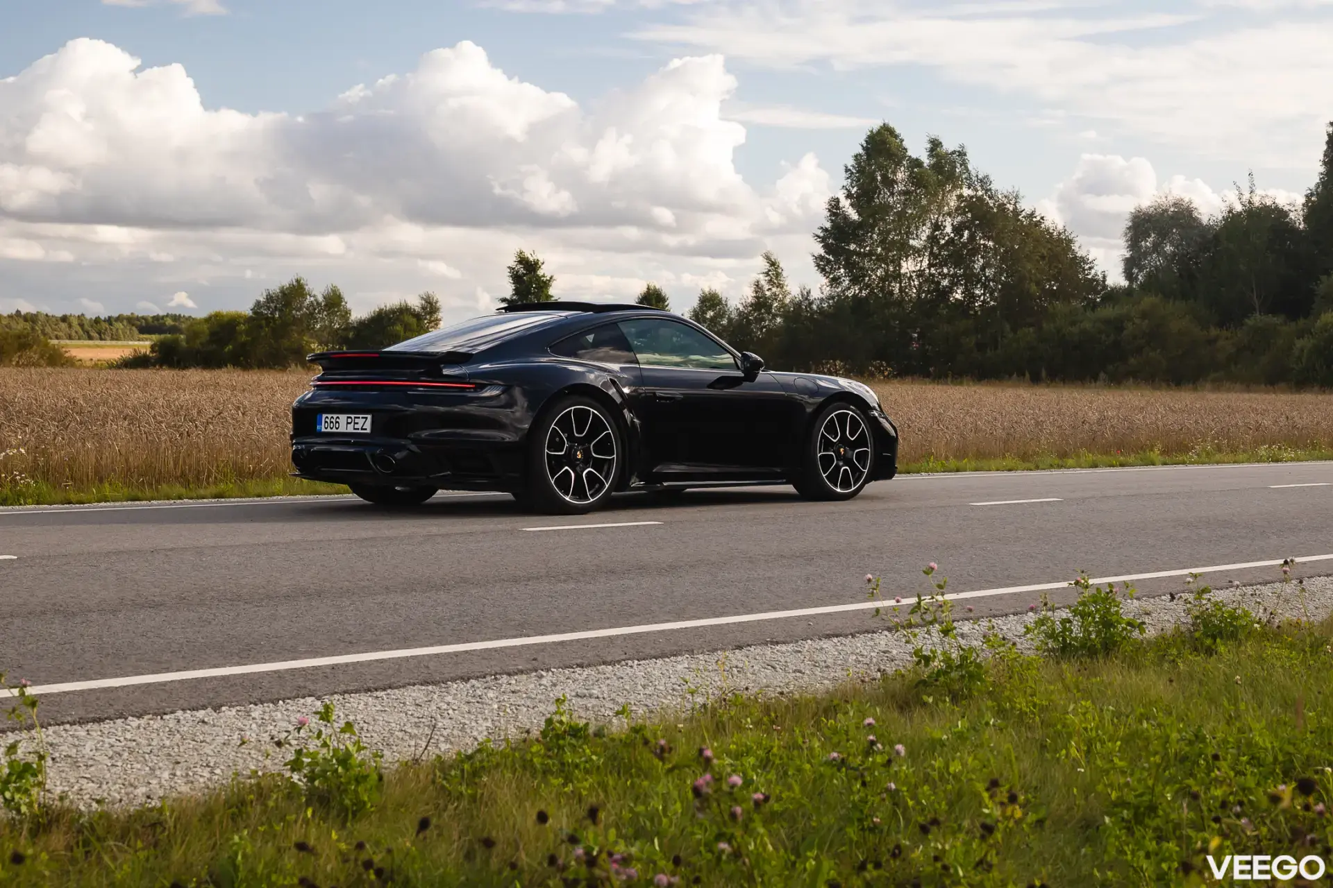 Porsche 911 Turbo S 3.7 478kW