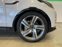 Land Rover Discovery R-Dynamic 3 221kW thumbnail