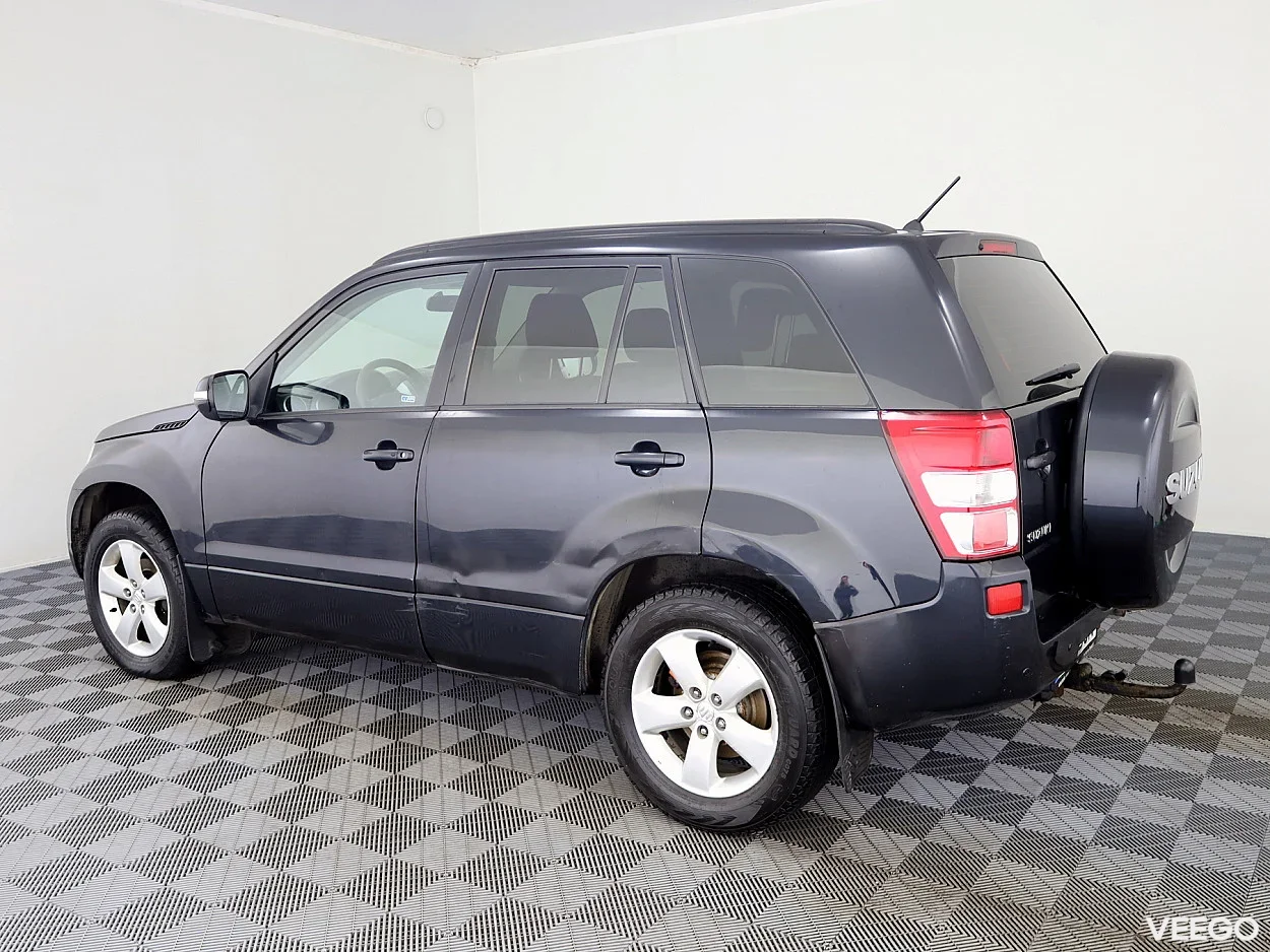 Suzuki Grand Vitara 2.4 124kW
