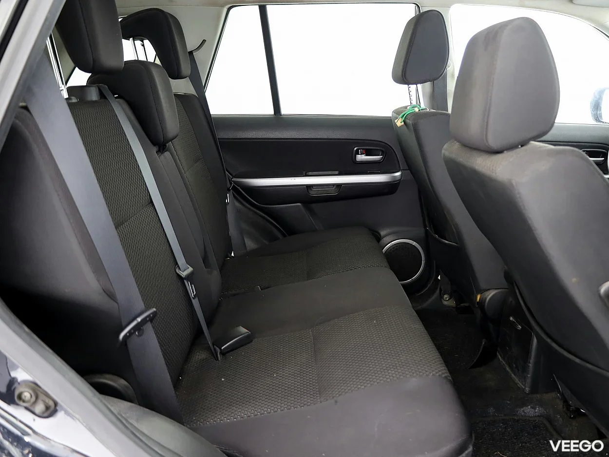 Suzuki Grand Vitara 2.4 124kW