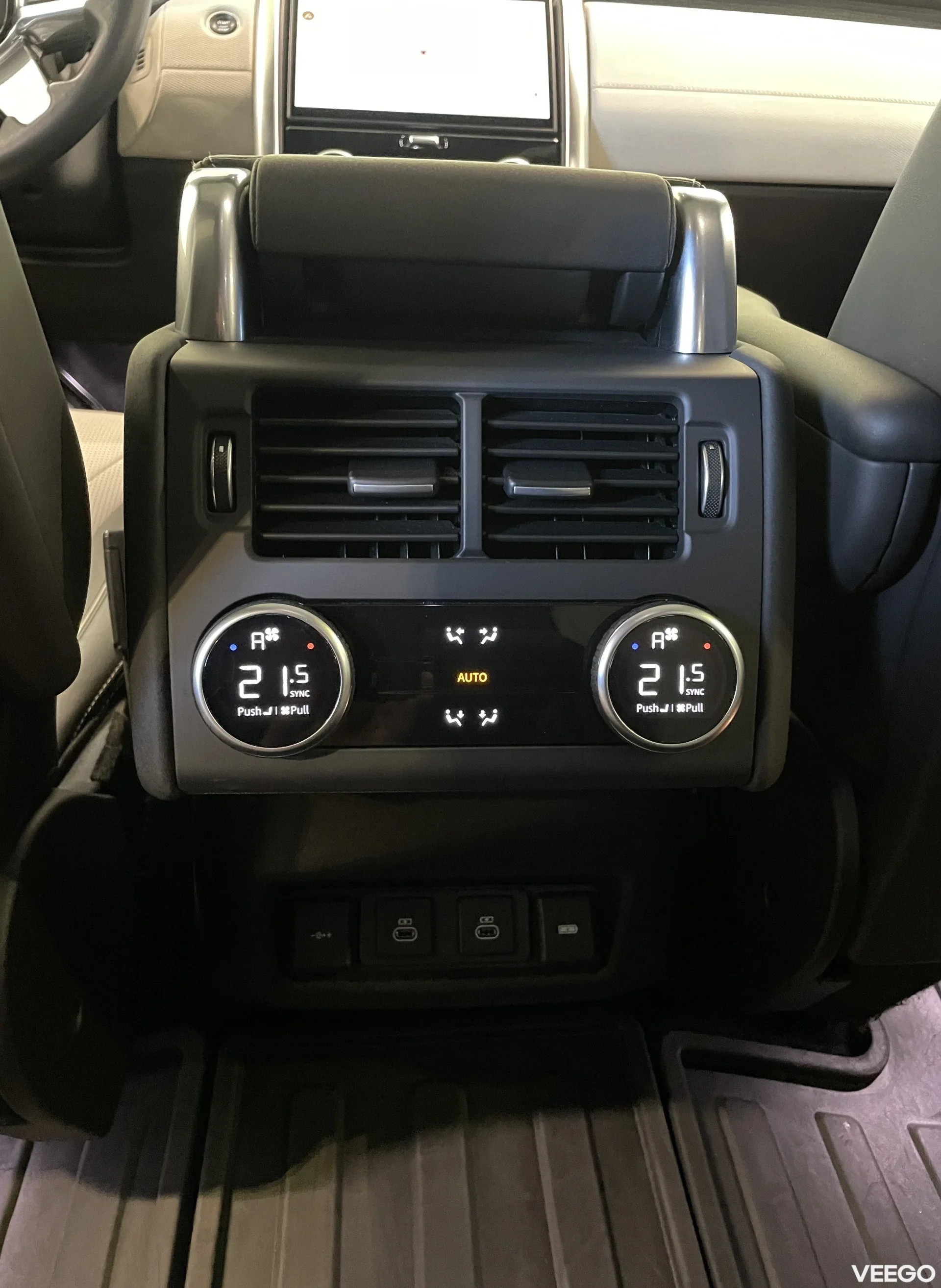 Land Rover Discovery R-Dynamic 3 221kW