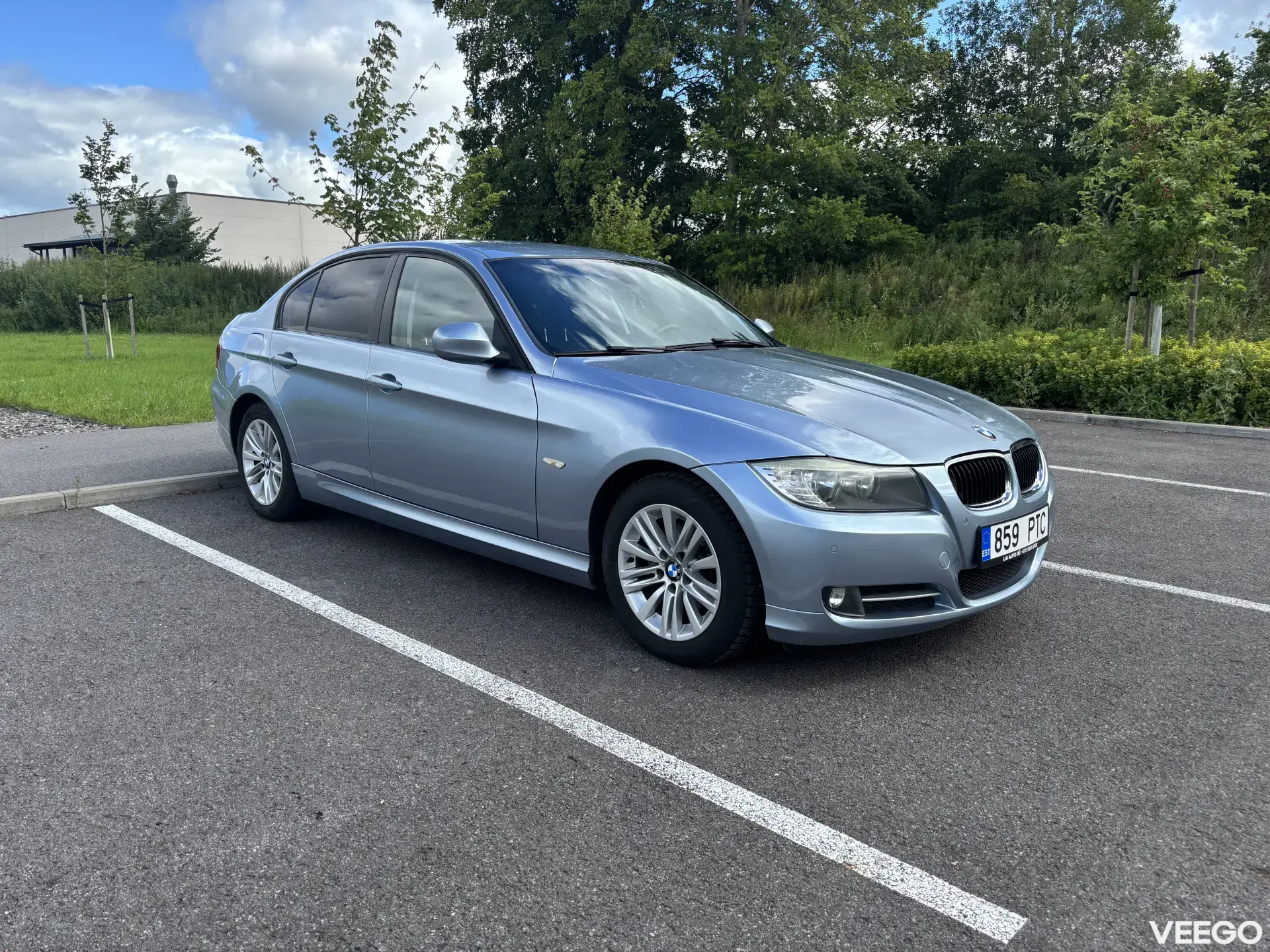 BMW 318 2.0 105kW
