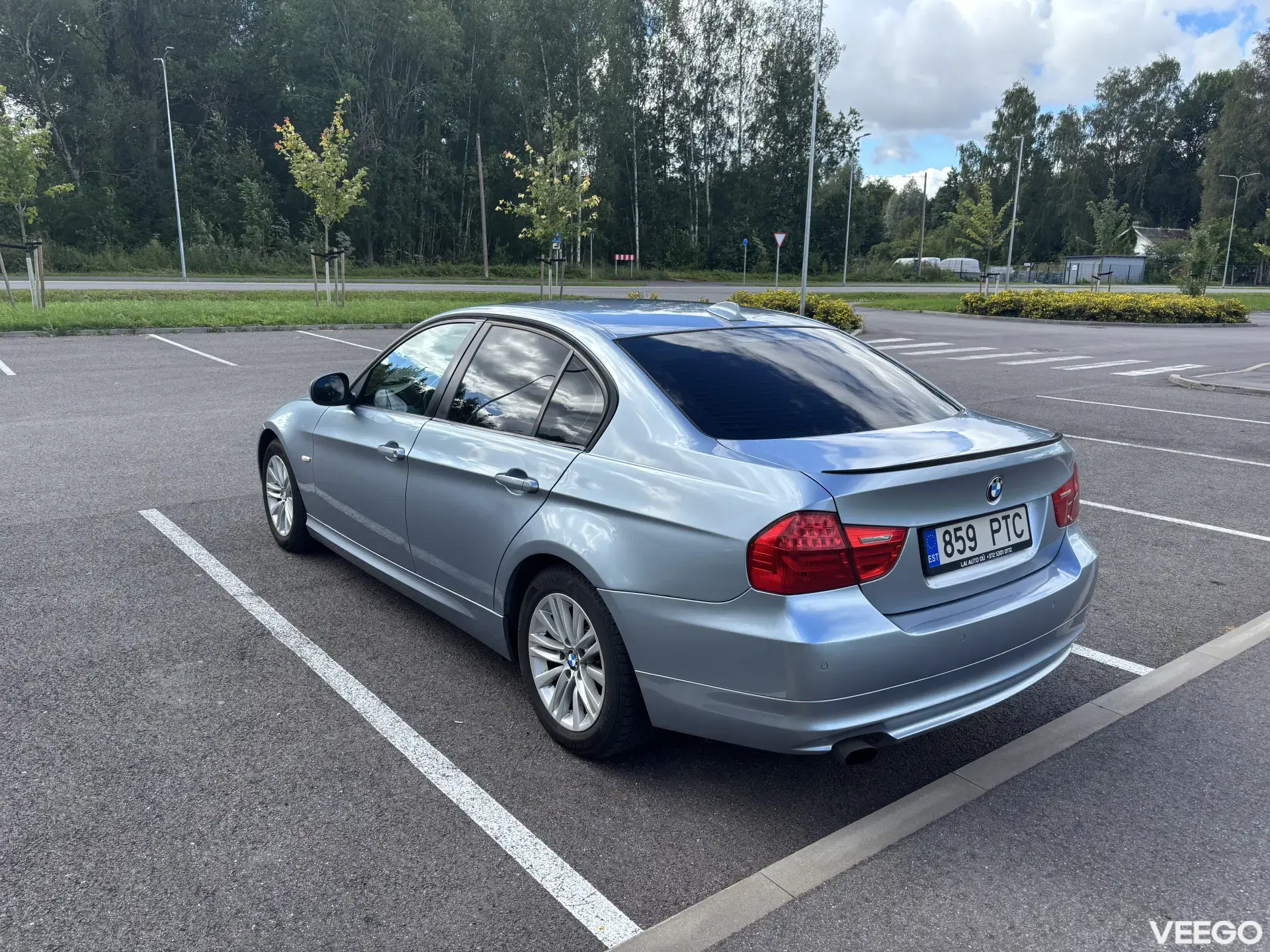 BMW 318 2.0 105kW