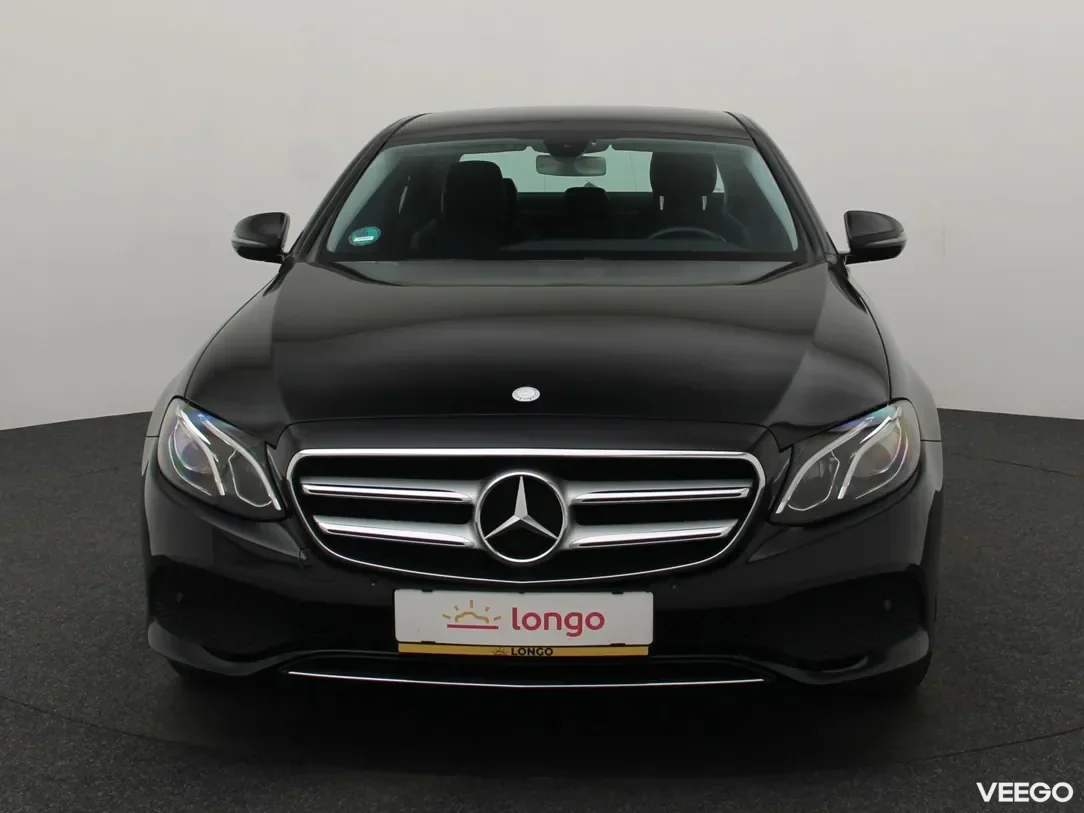 Mercedes-Benz E350 3 190kW