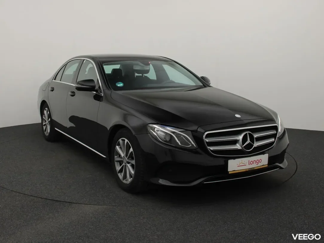 Mercedes-Benz E350 3 190kW