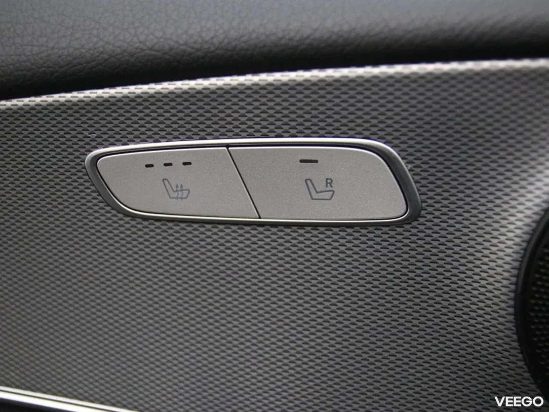 Mercedes-Benz E350 3 190kW