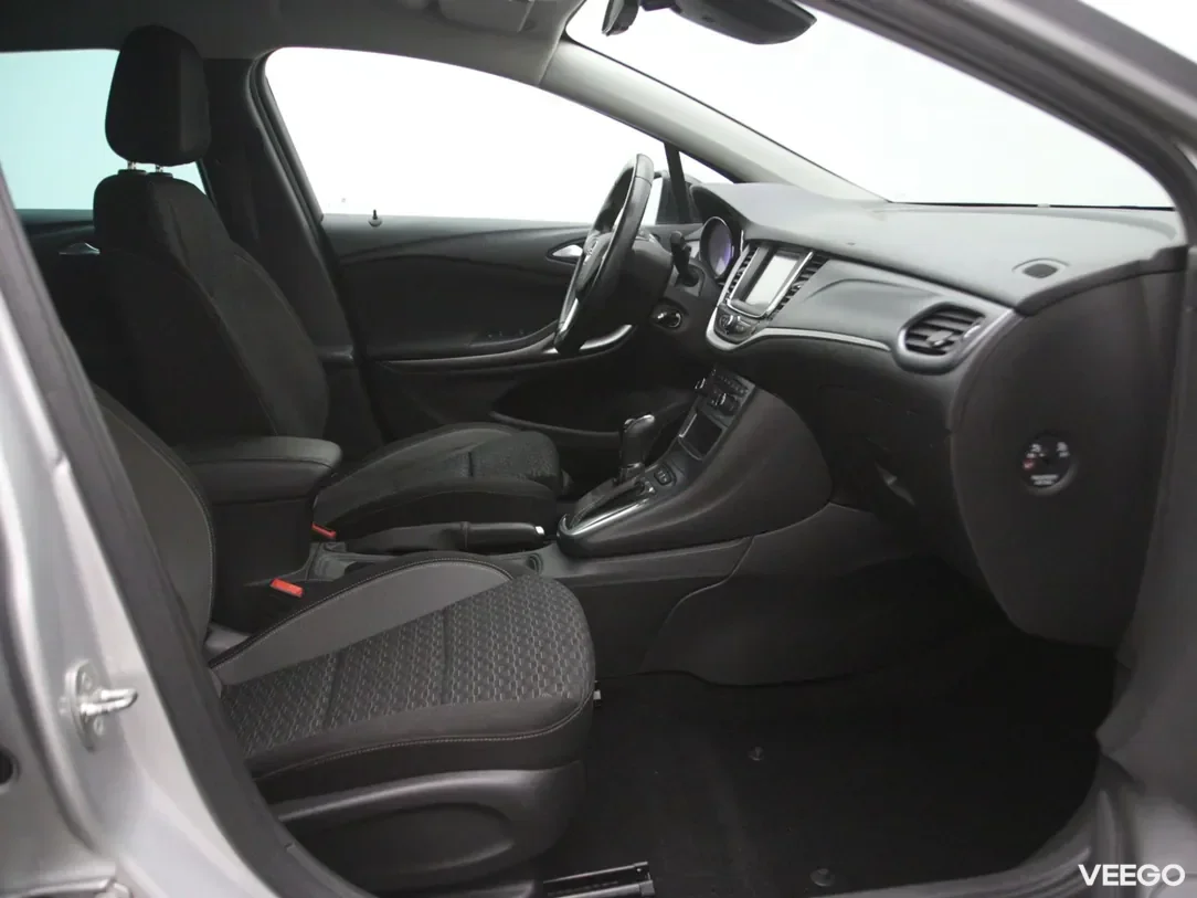 Opel Astra 1.4 107kW
