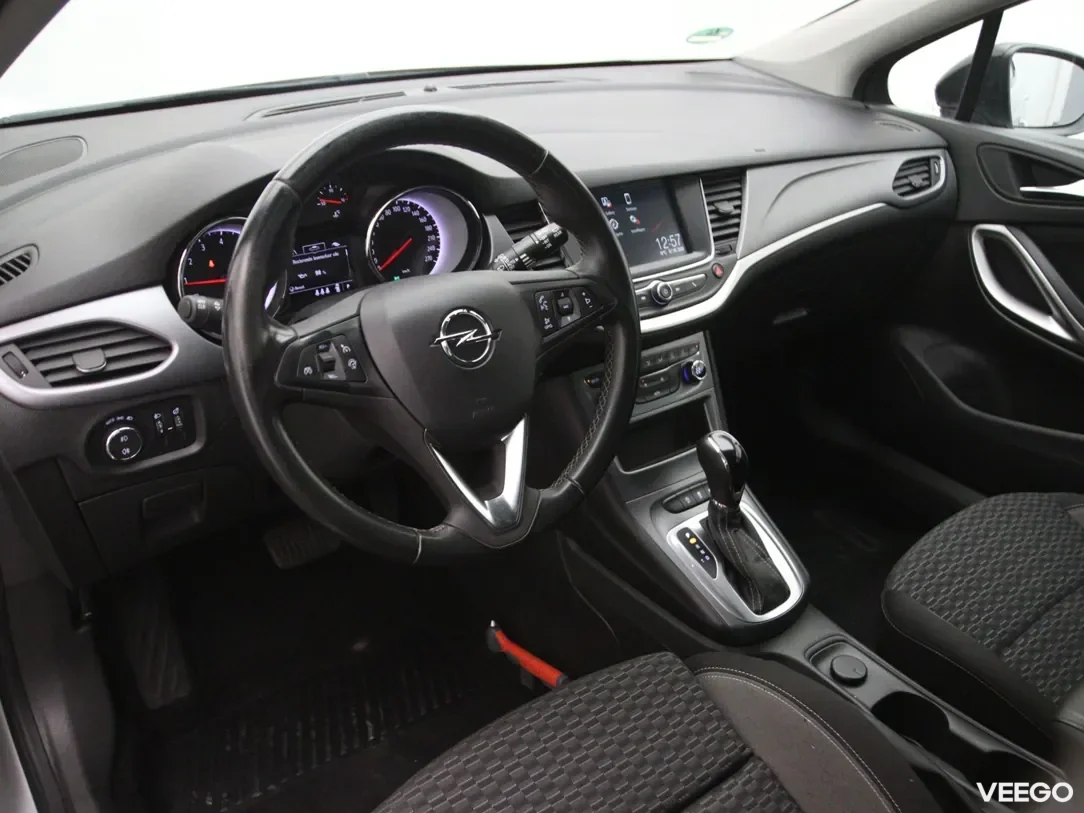 Opel Astra 1.4 107kW