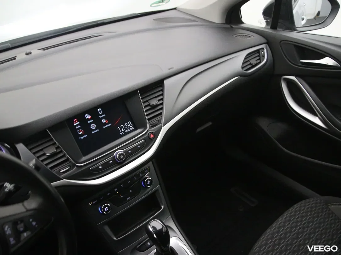 Opel Astra 1.4 107kW