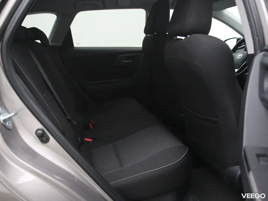 Toyota Auris 1.8 100kW