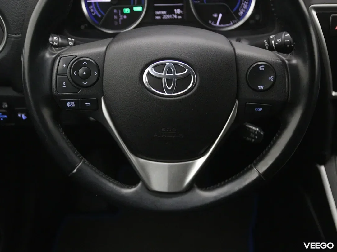 Toyota Auris 1.8 100kW