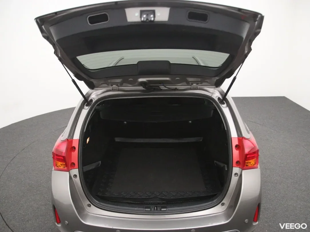 Toyota Auris 1.8 100kW