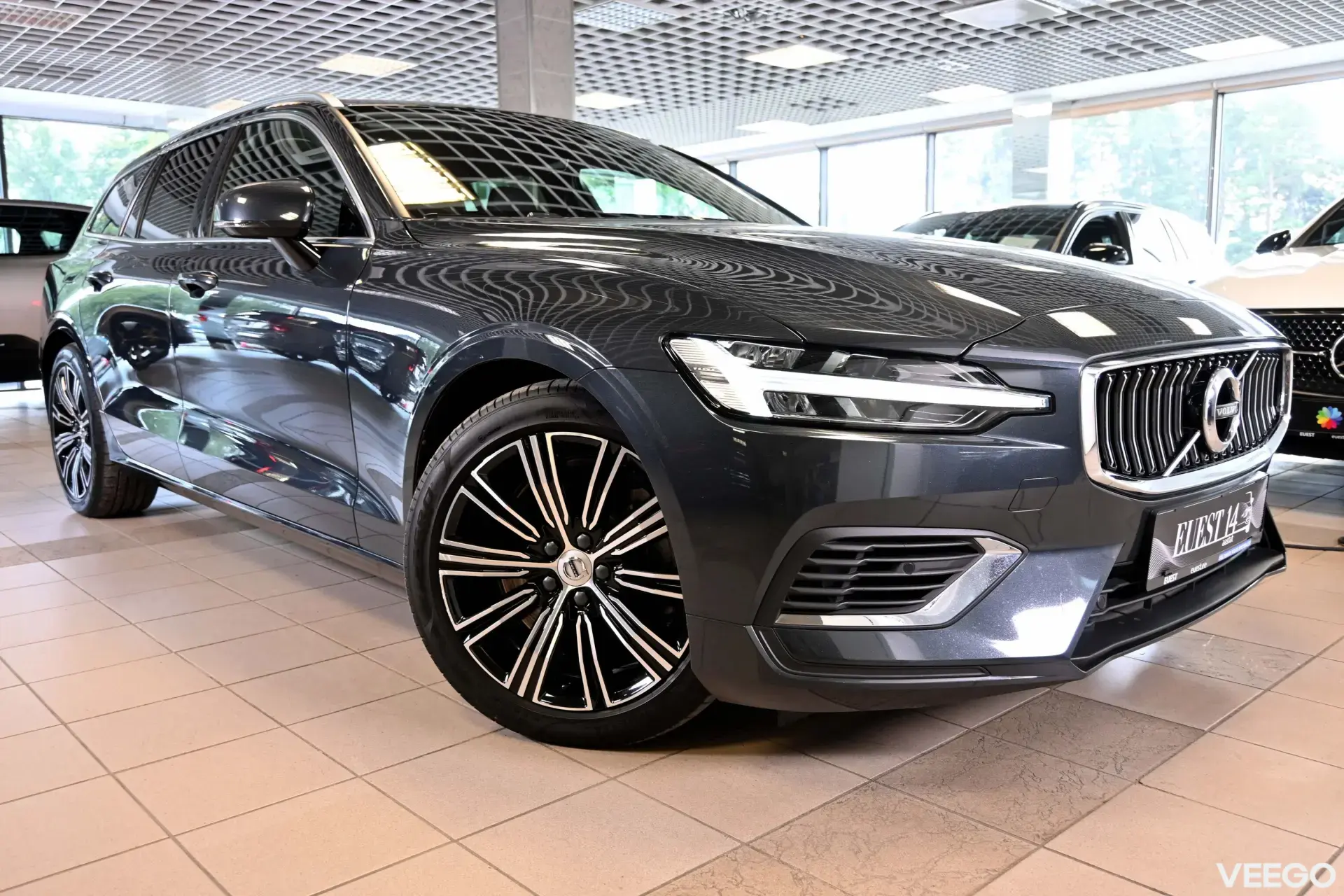 Volvo V60 AWD T8 H&K INSCRIPTION XENIUM INTELLI SAFE MY21 2 293kW