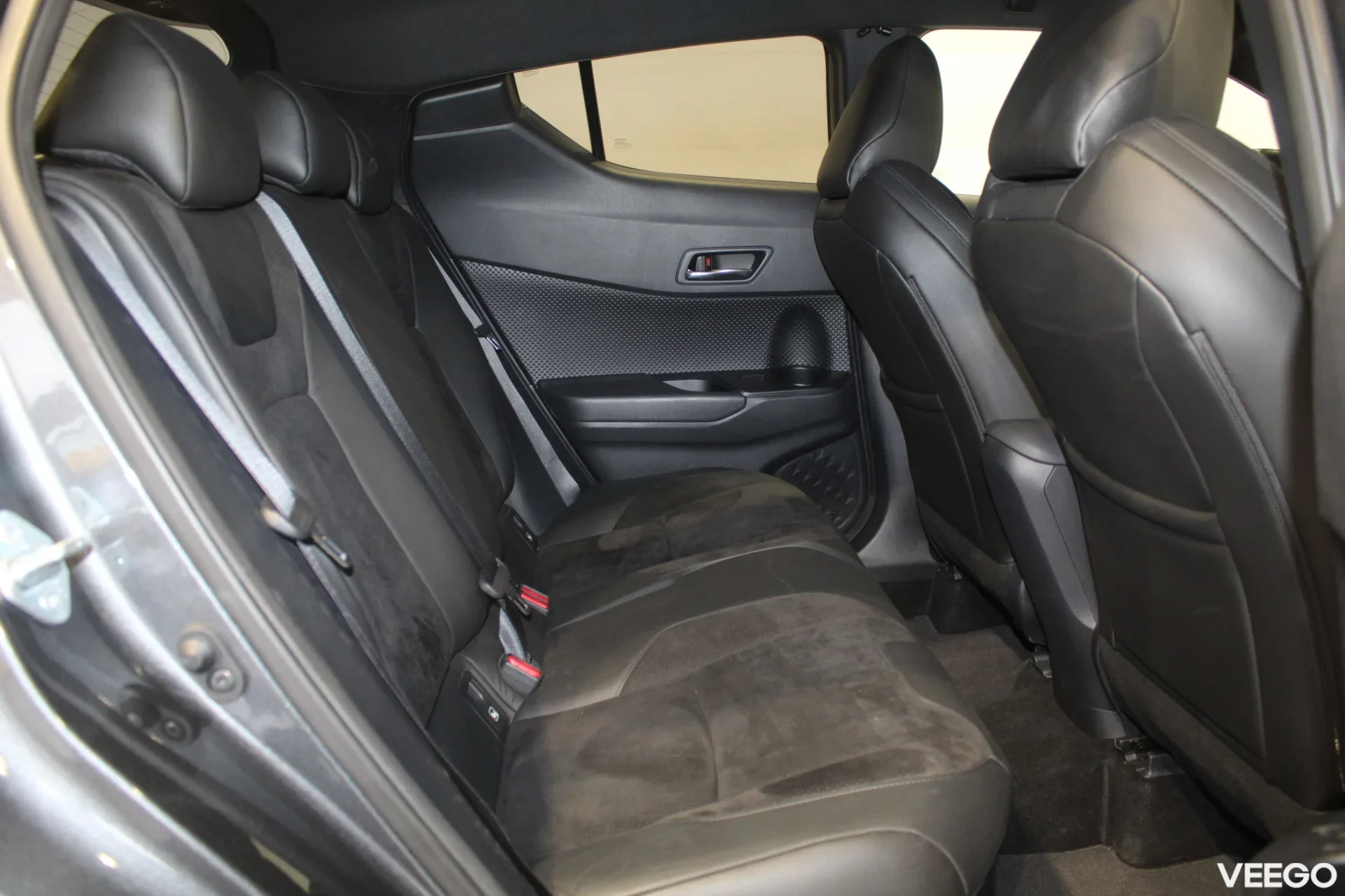 Toyota C-HR Style Plus 1.8 72kW