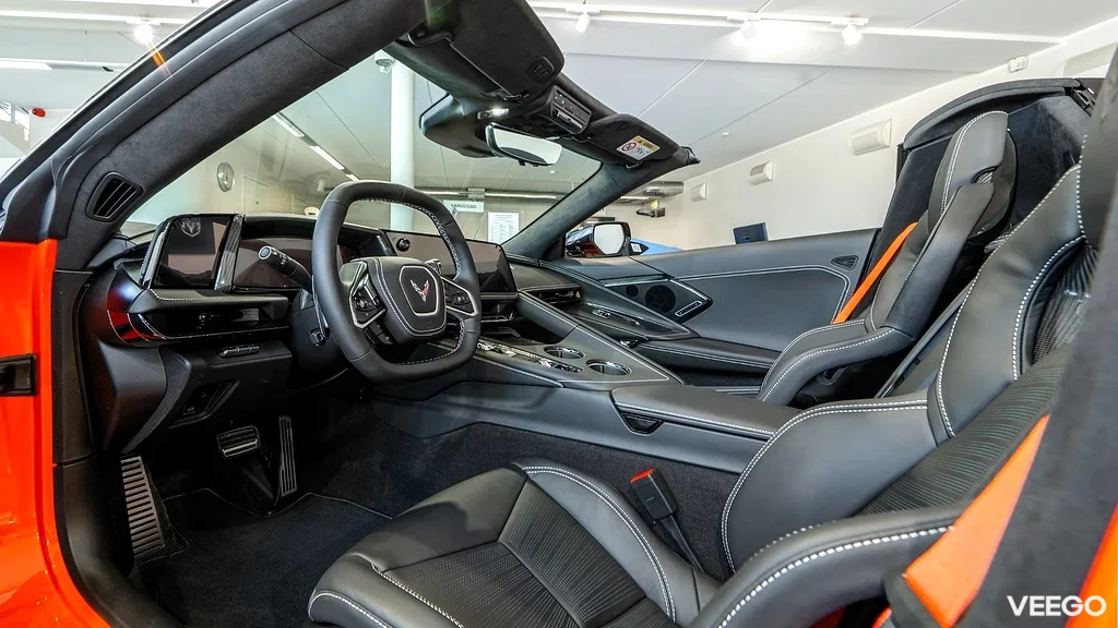 Chevrolet Corvette STINGRAY CONVERTIBLE 6.2 354kW