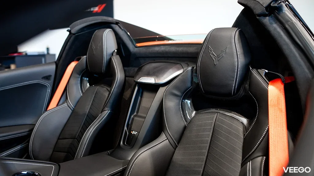 Chevrolet Corvette STINGRAY CONVERTIBLE 6.2 354kW