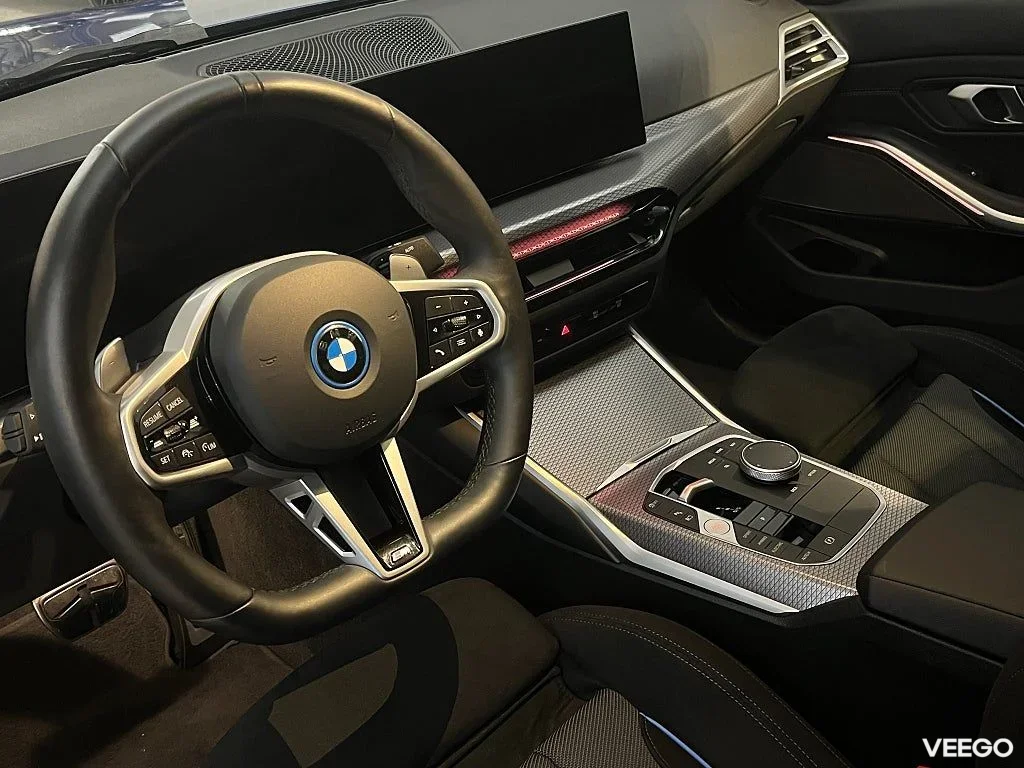 BMW 330 xDrive Sedan M Sport Pro H/K Drag Rattvärme Park Assist