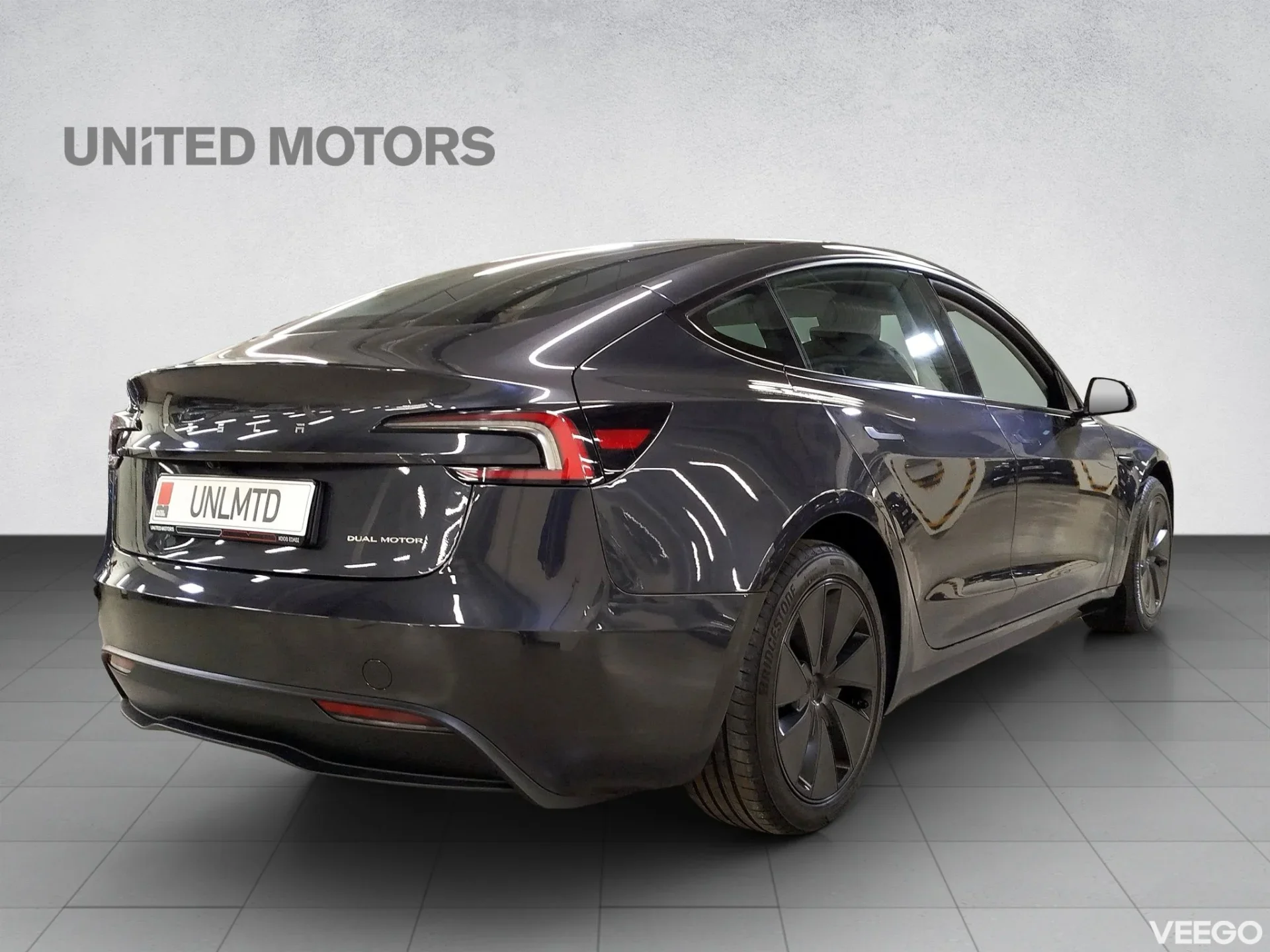 Tesla Model 3 Long Range Dual Motor AWD