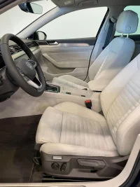 Volkswagen Passat Variant Executive 2 110kW thumbnail