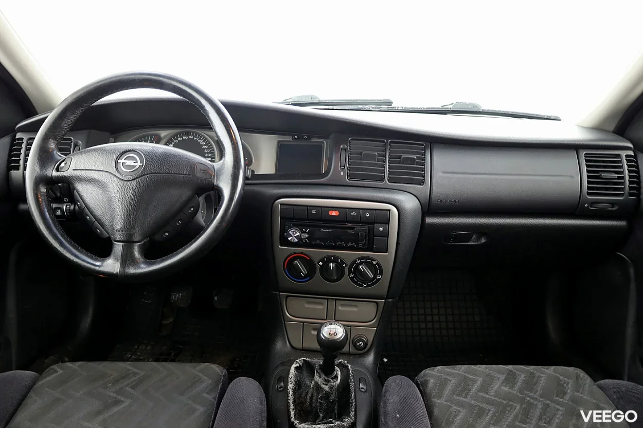 Opel Vectra 2.0 100kW