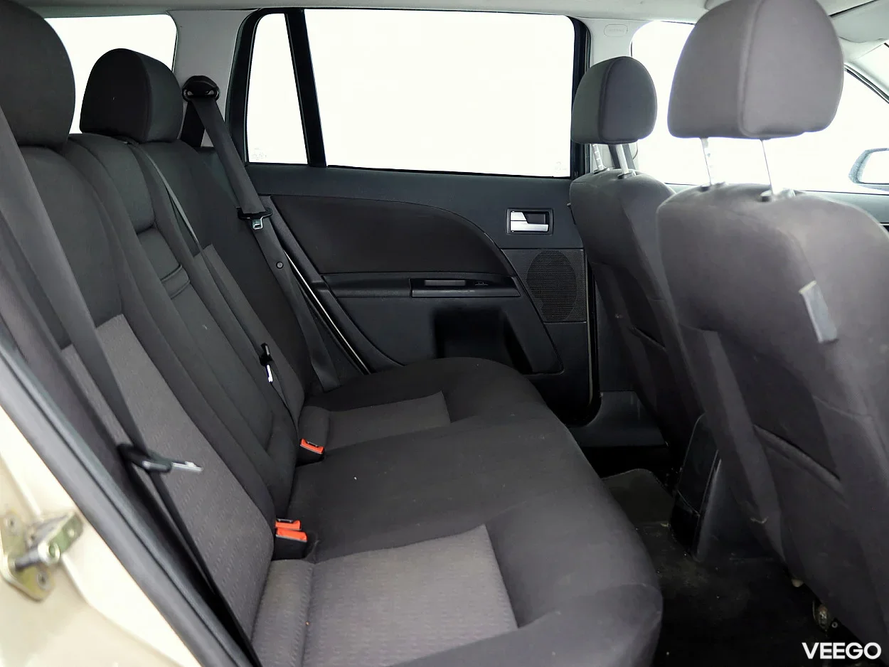 Ford Mondeo 1.8 93kW